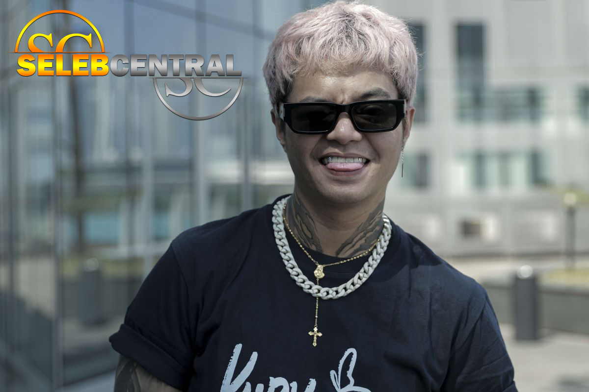 Reza Arap Pamer Aksi Biliar, Aura Bad Boy-nya Nggak Luntur!